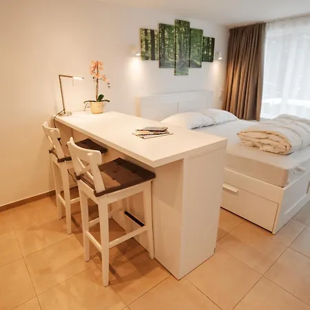 Simee-les Terrasses De 马尔梅迪