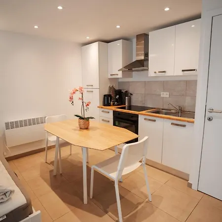 Simee-les Terrasses De شقة