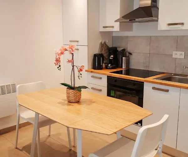 Simee-les Terrasses De